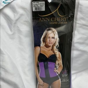 Waist Trainer by Ann Chery size Large